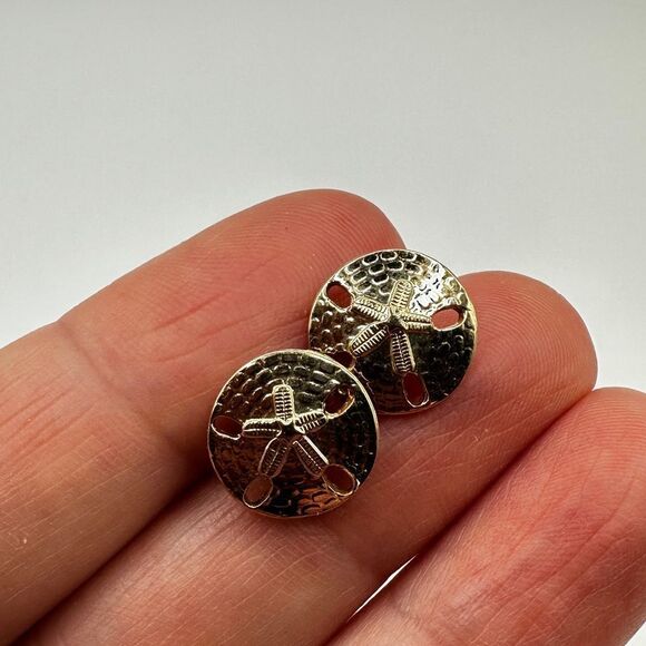 SALE! Vintage Avon gold tone sand dollar stud earrings! - Picture 2 of 11